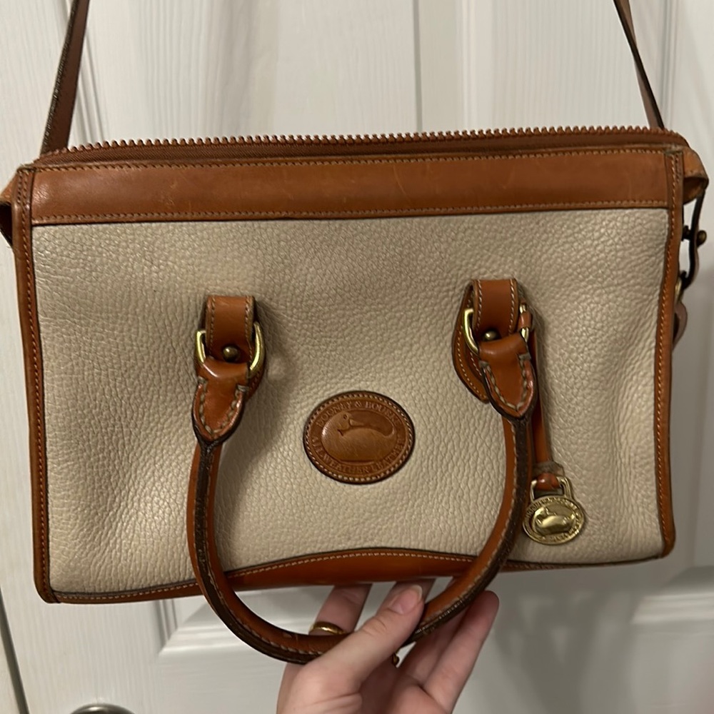 Dooney & Bourke purse - pebbled leather